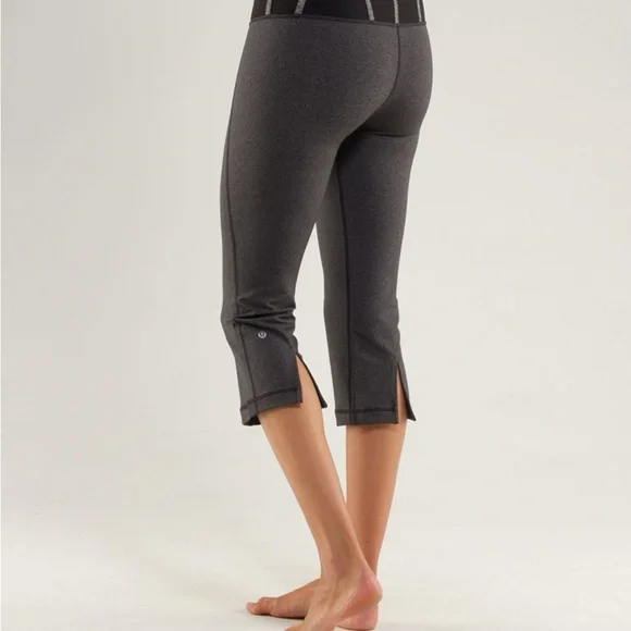 Lululemon Gray and Black Cropped Leggings - Picture 2 of 6